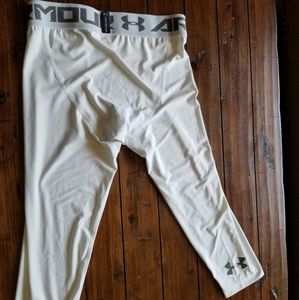 Under Armour Heat Gear White Crops Mens L